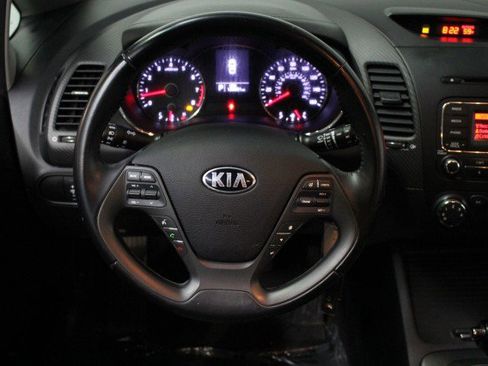 Used 2015 Kia Forte EX image 28