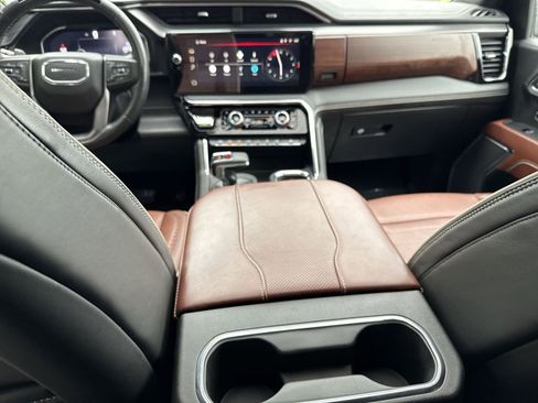 Used 2023 GMC Sierra 1500 Denali Ultimate AWD/4WD image 22