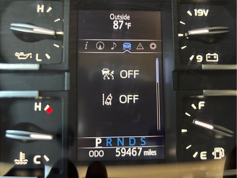 Used 2019 Toyota Tundra Limited w/ Limited Premium Package AWD/4WD image 24