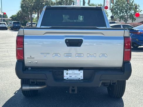 Used 2024 Toyota Tacoma SR image 4