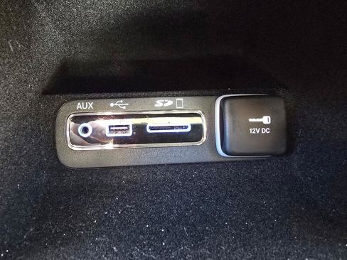 Used 2017 Jeep Grand Cherokee Limited AWD/4WD image 22