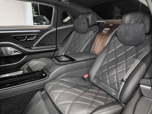 Used 2023 Mercedes-Benz Maybach S 680 4MATIC image 24