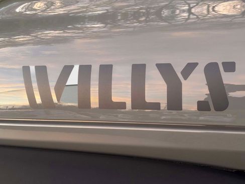 Used 2021 Jeep Wrangler Willys image 12