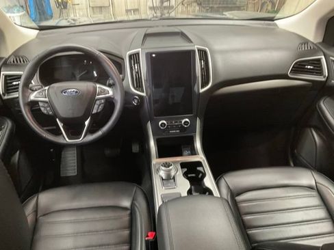 Used 2023 Ford Edge SEL AWD/4WD image 9