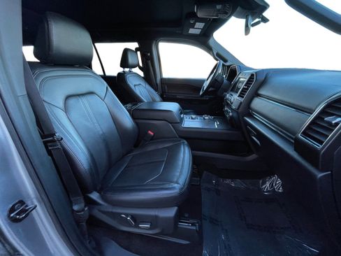 Used 2021 Ford Expedition Max Limited image 2