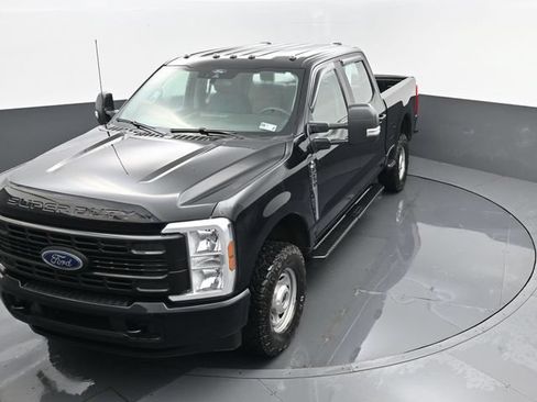 Used 2025 Ford F250 XL w/ XL Off-Road Package AWD/4WD image 19