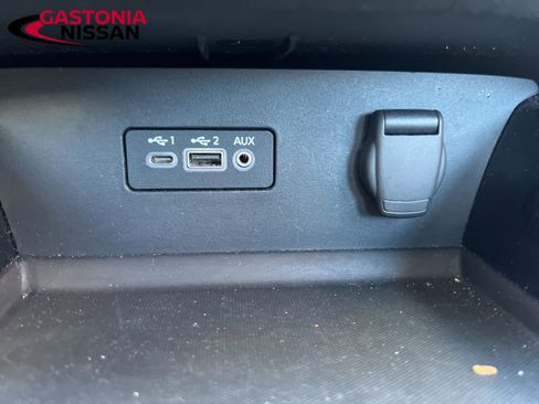 Used 2024 Nissan Altima 2.5 SV image 41