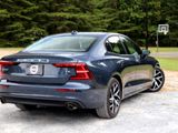 Used 2019 Volvo S60 T6 Momentum w/ Premium Package image 3