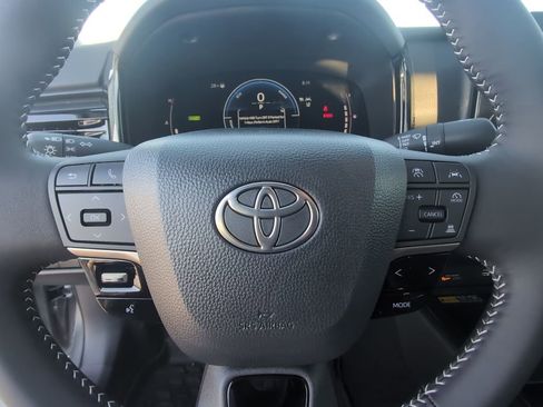 New 2026 Toyota Camry SE w/ Convenience Package FWD image 11