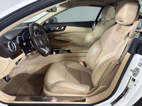 Used 2018 Mercedes-Benz SL 450 w/ Premium I Package image 17