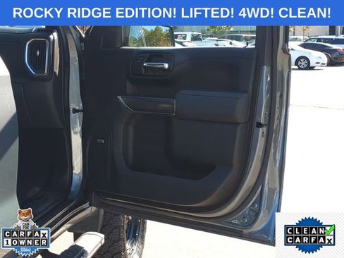 Used 2021 GMC Sierra 1500 AT4 w/ AT4 Premium Package image 38