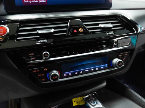 Used 2021 BMW M5 w/ Executive Package image 13
