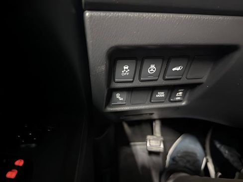 Used 2019 Nissan Pathfinder SL FWD image 24