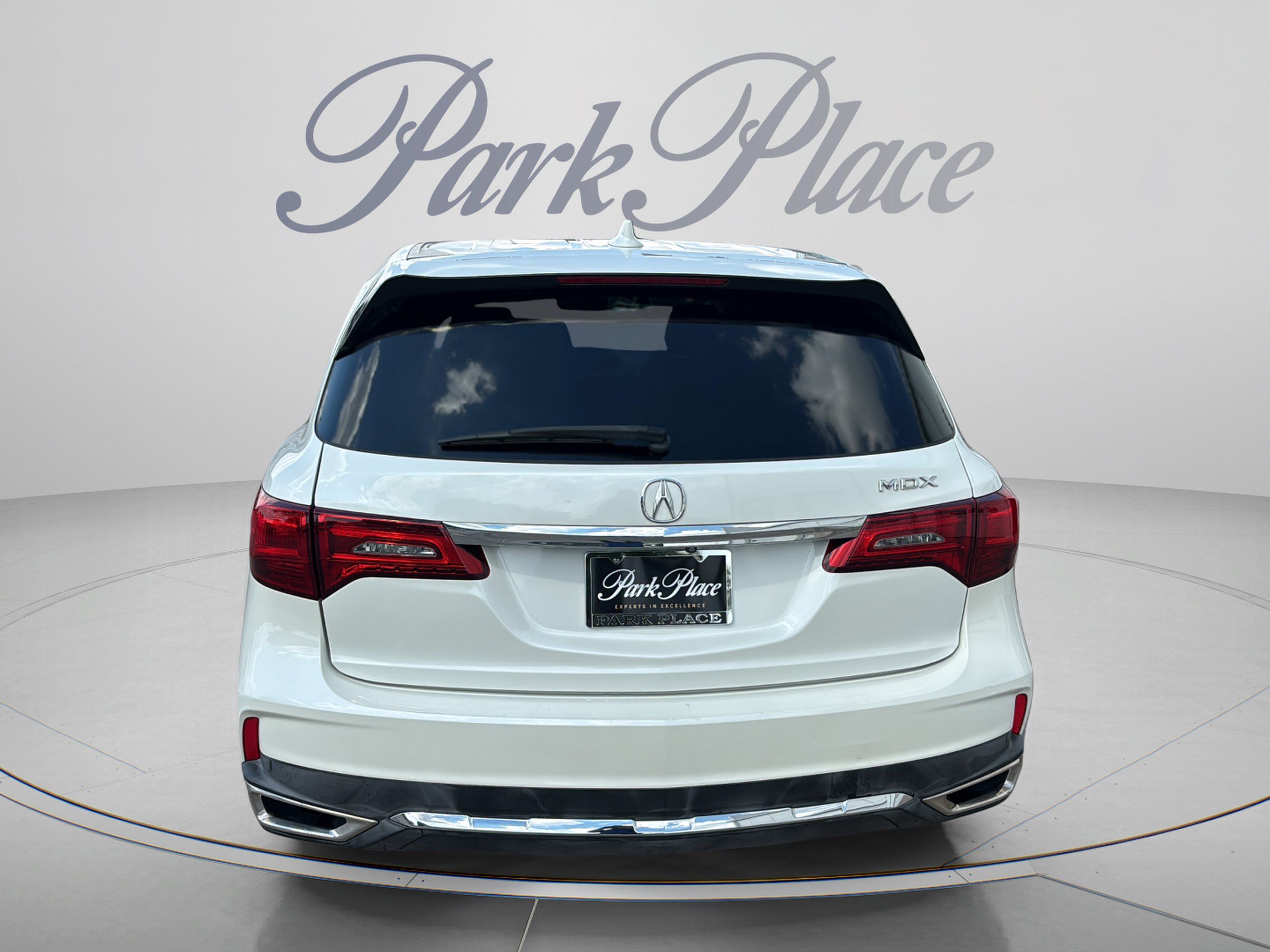 Used 2018 Acura MDX w/ Technology Package FWD image 4