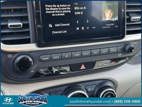 Certified 2024 Hyundai Venue Limited image 29