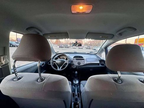 Used 2011 Honda Fit image 19