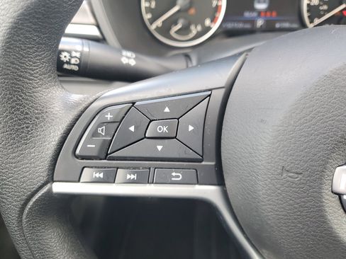 Used 2023 Nissan Altima 2.5 SV image 19