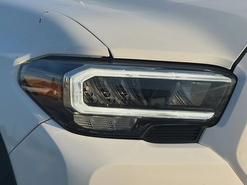 Used 2023 Toyota Tacoma TRD Off-Road AWD/4WD image 28