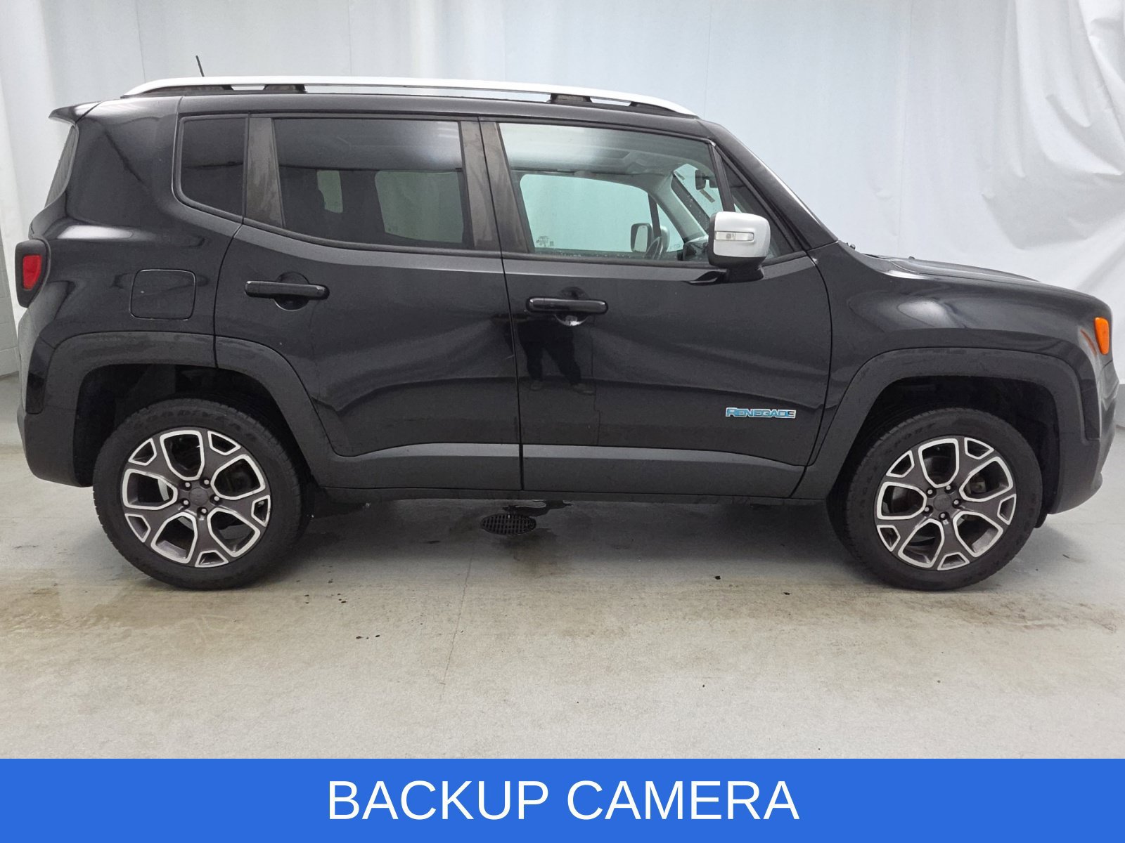 Certified 2018 Jeep Renegade Limited w/ UConnect 8.4 Nav Group AWD/4WD image 8