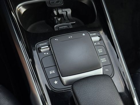 Used 2021 Mercedes-Benz GLB 250 4MATIC image 63