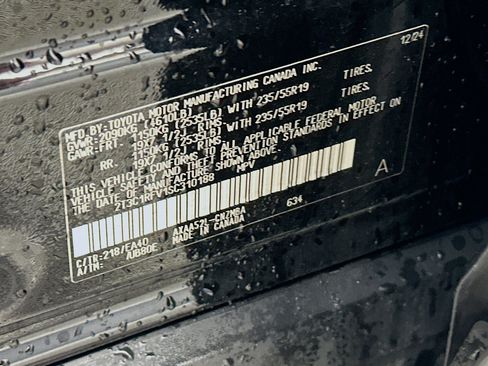 Used 2025 Toyota RAV4 XLE Premium FWD image 12