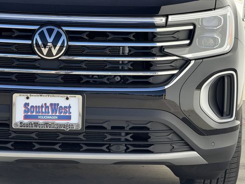 New 2026 Volkswagen Atlas SE image 8