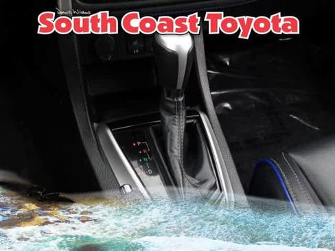 Used 2018 Toyota Corolla XSE image 33