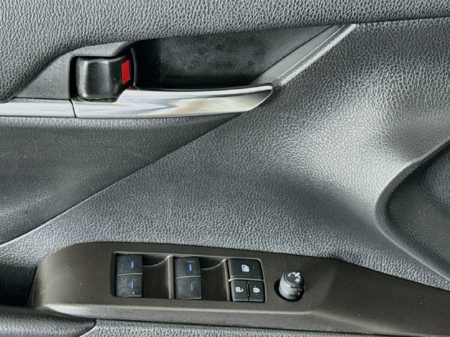 Used 2023 Toyota Camry SE FWD image 20