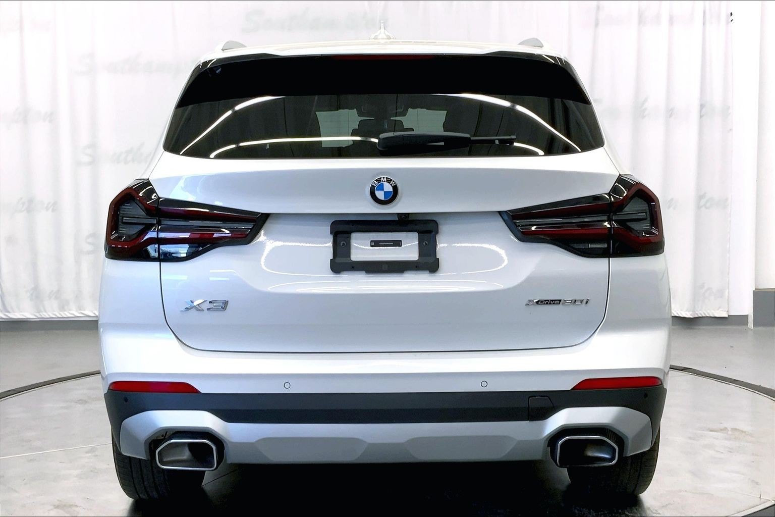 Used 2024 BMW X3 xDrive30i w/ Premium Package AWD/4WD image 6
