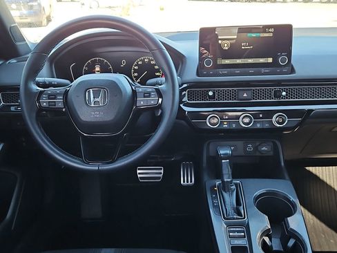 Used 2023 Honda Civic Sport image 17