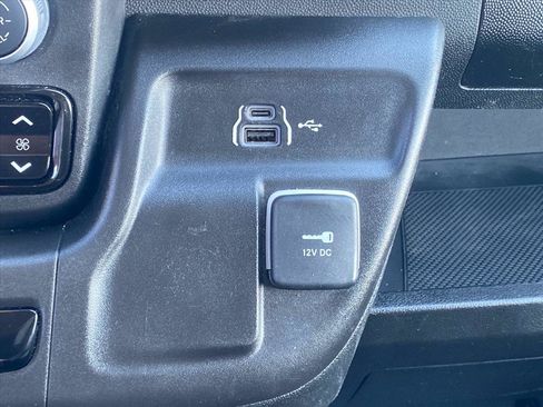 Used 2026 RAM ProMaster 2500 w/ Convenience Group FWD image 13