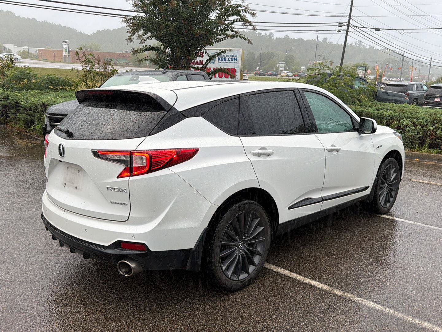 Used 2022 Acura RDX w/ Advance Package AWD/4WD image 3