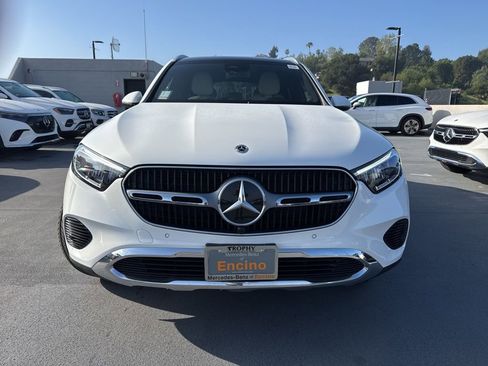 Certified 2026 Mercedes-Benz GLC 300 image 2