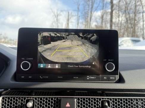 Used 2023 Honda Civic Sport image 3