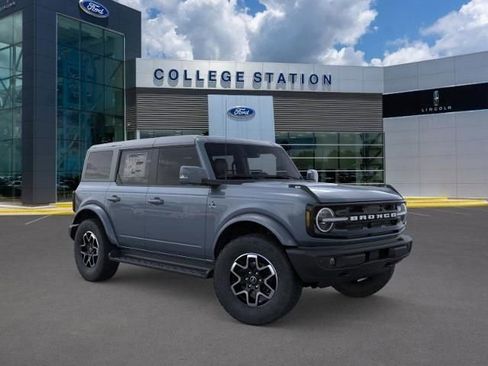 New 2025 Ford Bronco Outer Banks image 7