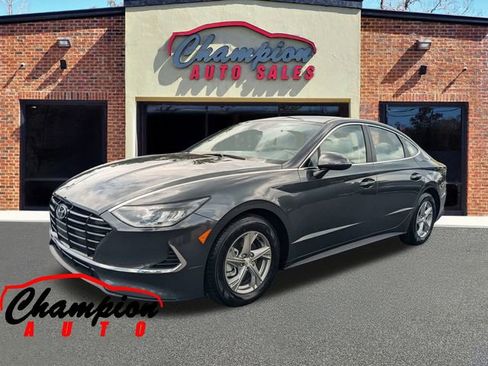 Used 2023 Hyundai Sonata SE image 5