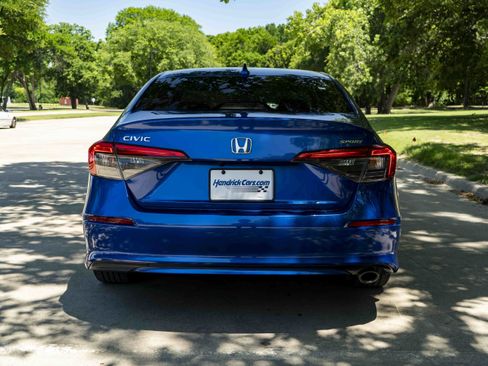 Used 2024 Honda Civic Sport image 8