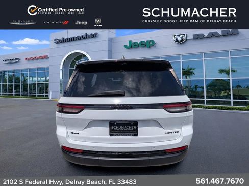 Certified 2024 Jeep Grand Cherokee Limited w/ Luxury Tech Group II AWD/4WD image 5