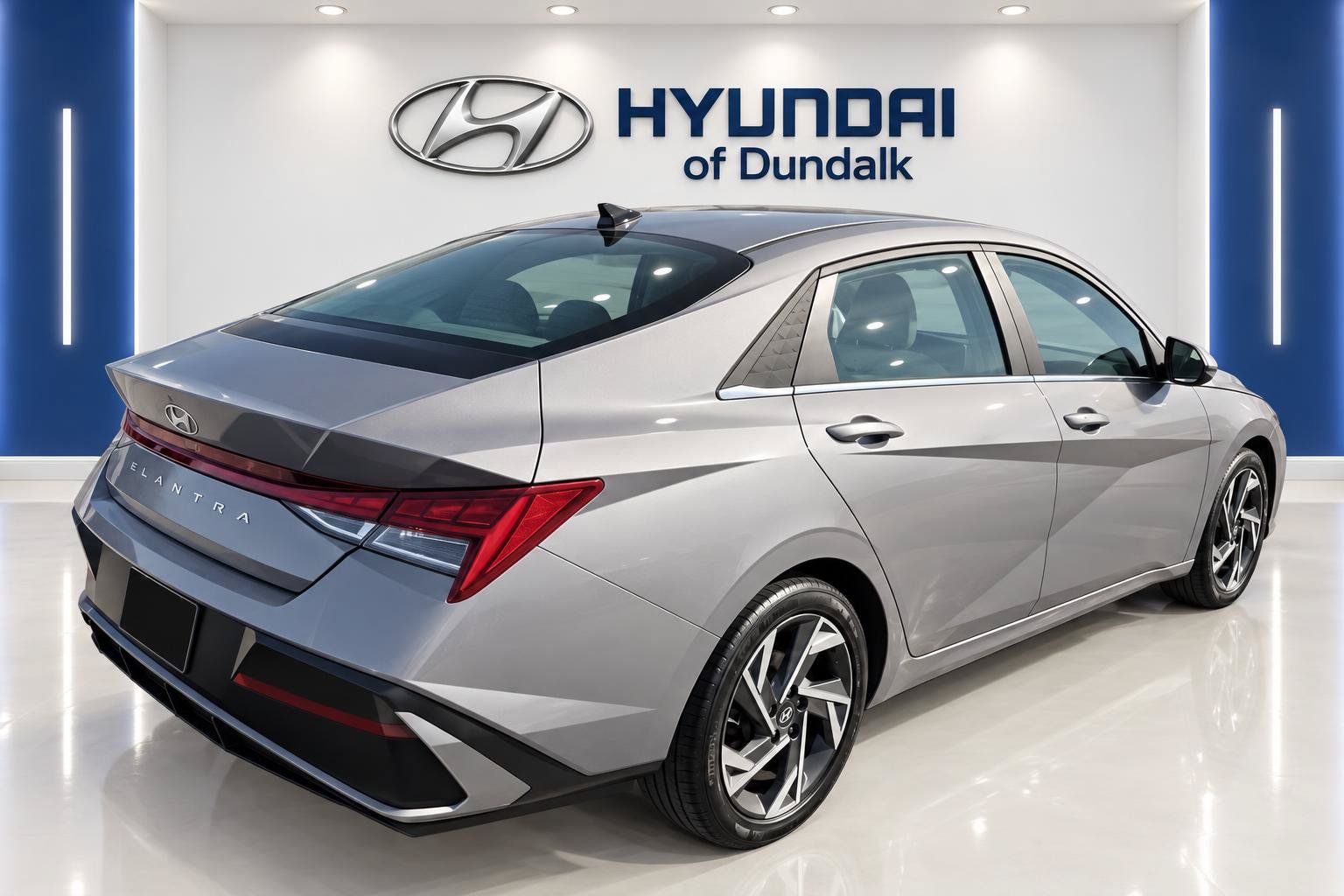 Used 2024 Hyundai Elantra SEL w/ Convenience Package FWD image 4