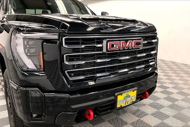 Used 2025 GMC Sierra 2500 AT4 w/ AT4 Premium Plus Package AWD/4WD image 32
