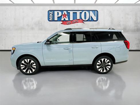 New 2025 Ford Expedition Platinum w/ Platinum Ultimate Package image 4