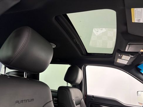 Used 2014 Ford F150 Platinum AWD/4WD image 32