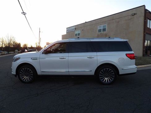 Used 2019 Lincoln Navigator L Reserve image 23