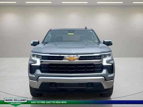 Used 2024 Chevrolet Silverado 1500 LT AWD/4WD image 2