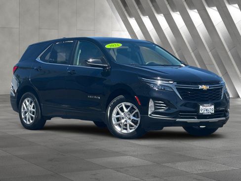 Used 2022 Chevrolet Equinox LT AWD/4WD image 1