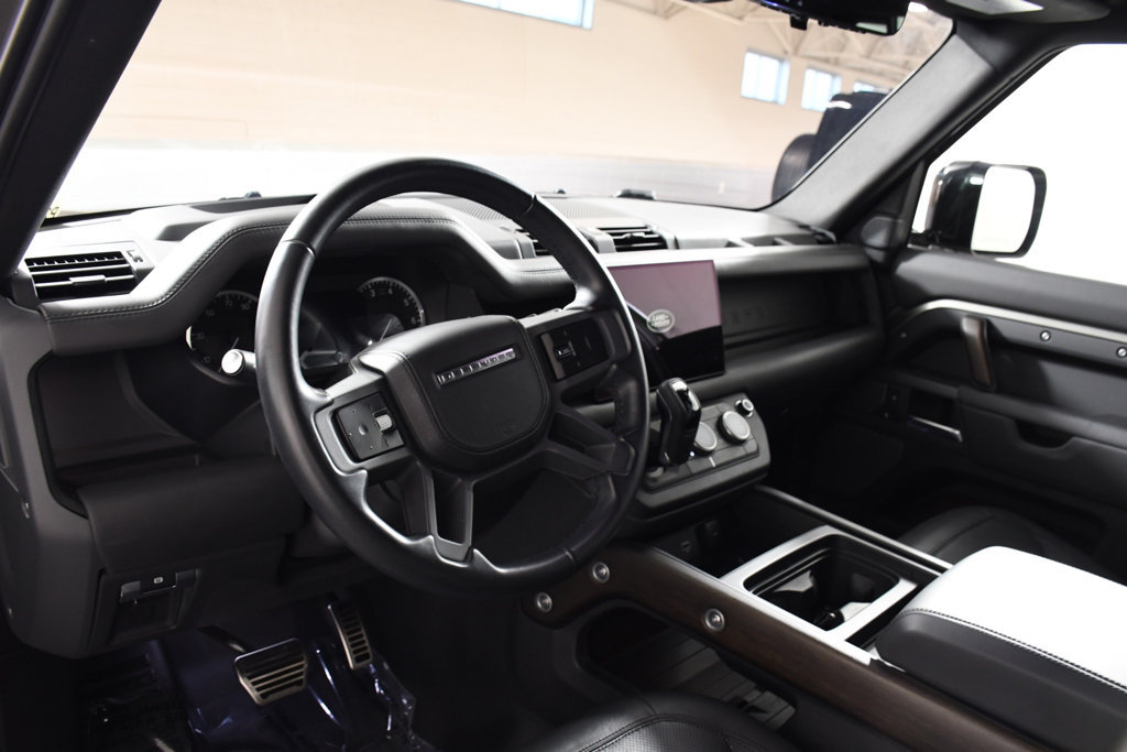 Used 2023 Land Rover Defender 110 X AWD/4WD image 12