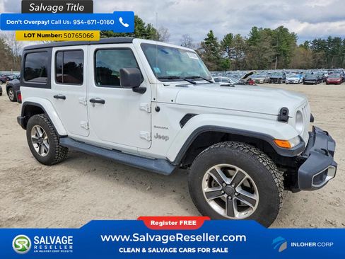 Used 2018 Jeep Wrangler Unlimited Sahara w/ Cold Weather Group AWD/4WD image 5