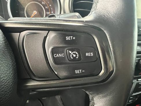 Used 2018 Jeep Wrangler Sport AWD/4WD image 17