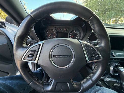 Used 2019 Chevrolet Camaro LT image 19