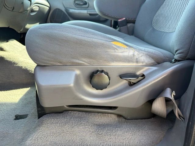 Used 2002 Ford F150 XLT AWD/4WD image 11